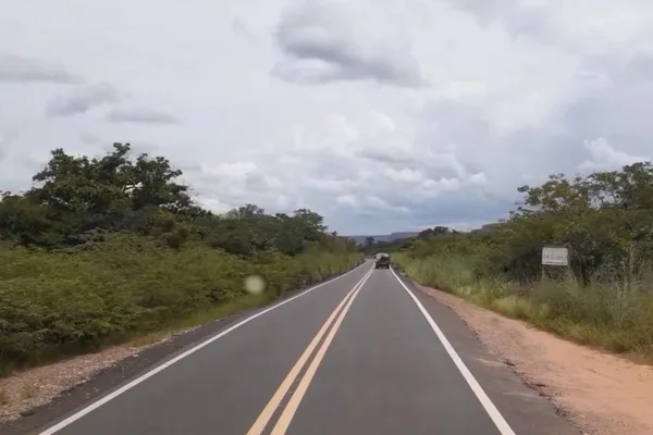 BR-135 terá sinal de celular ampliado em 615 km no Piauí BR-135 terá sinal de celular ampliado em 615 km no Piauí