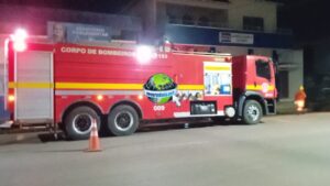 Escritório é destruído por incêndio na Avenida Amazonas