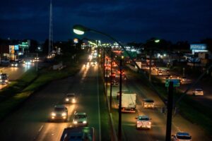 www.deixaeutefalar.com.br Prefeitura de Porto Velho ilumina quase 35 mil pontos na capital e distritos
