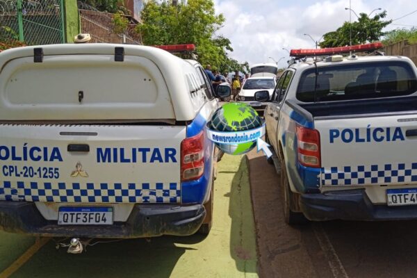 PM fecha o cerco e prende criminosos com carro roubado após perseguição