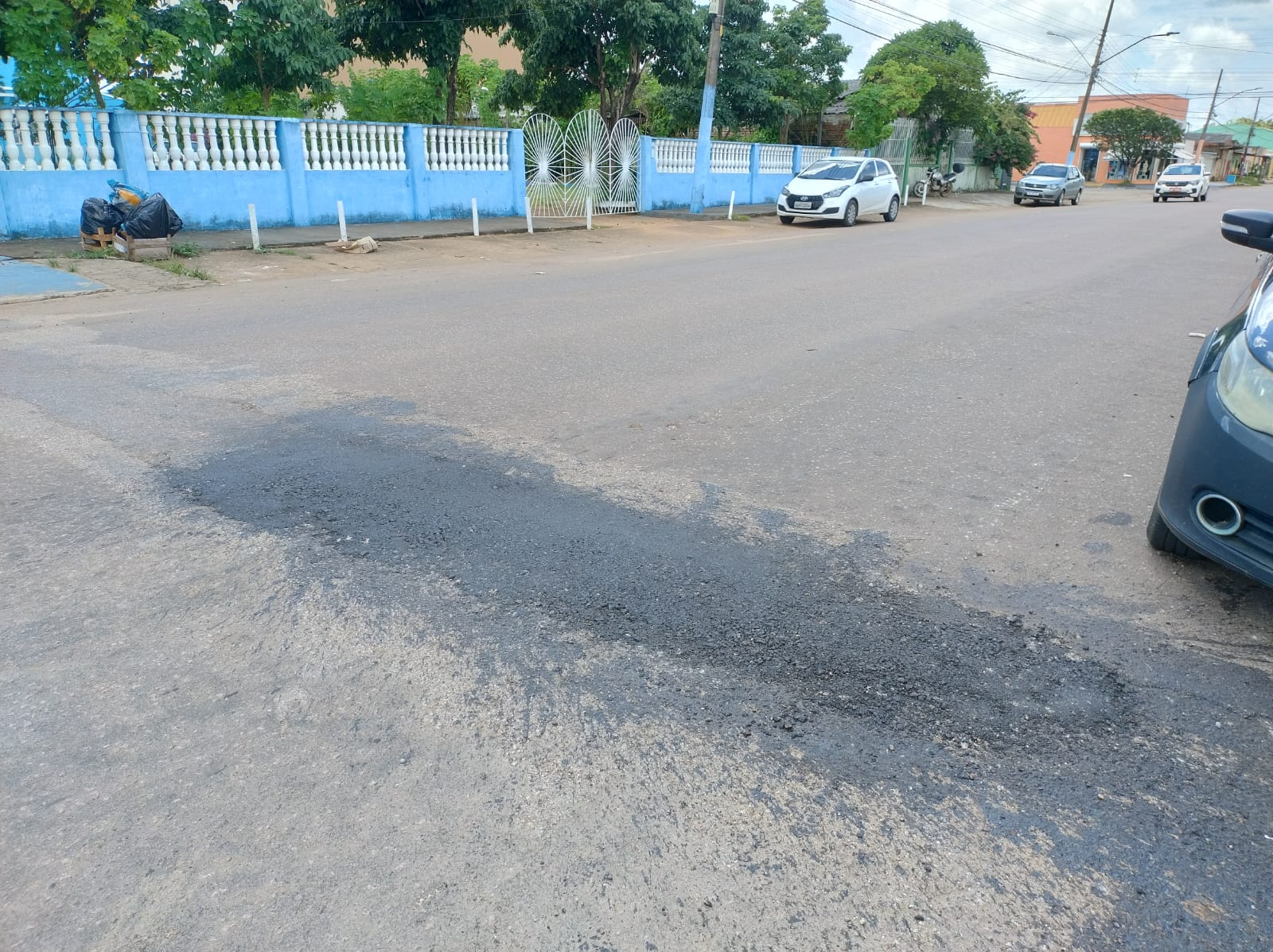 Prefeitura conserta buraco em rua do Embratel após intervenção de vereador Edwilson Negreiros