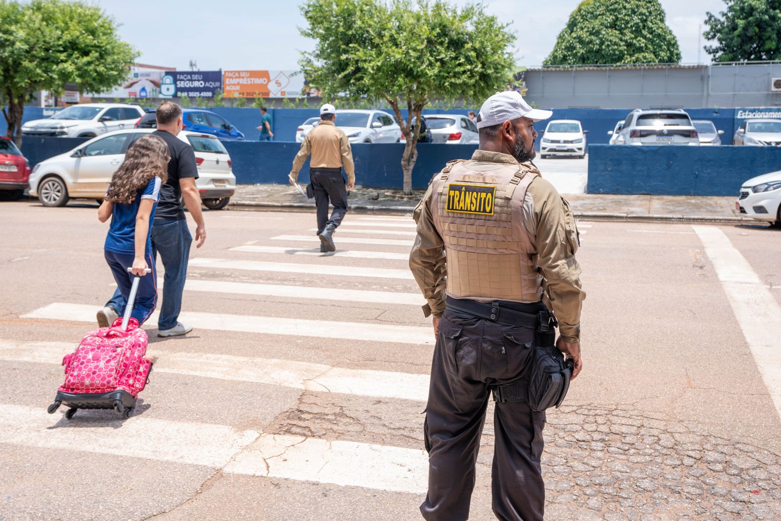Prefeitura intensifica campanha de volta às aulas com ações de segurança no entorno das escolas
