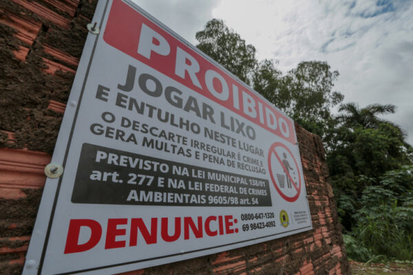 Prefeitura conta com ajuda de câmeras de monitoramento para flagrar descarte ilegal de lixo e entulhos em Porto Velho