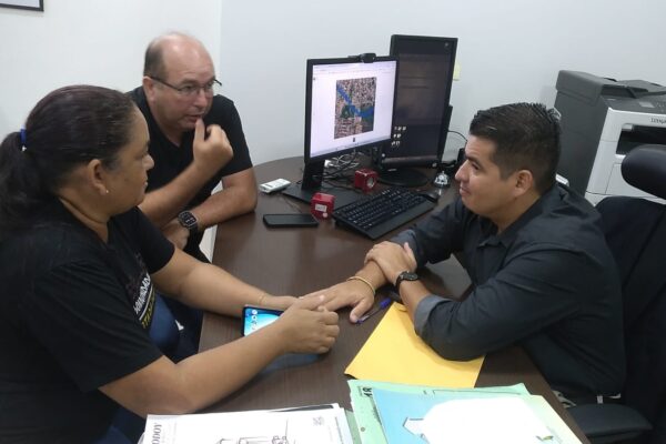 Nova etapa na regularização do Bairro Parque Amazônia: Edwilson Negreiros e secretário anunciam início do cadastramento
