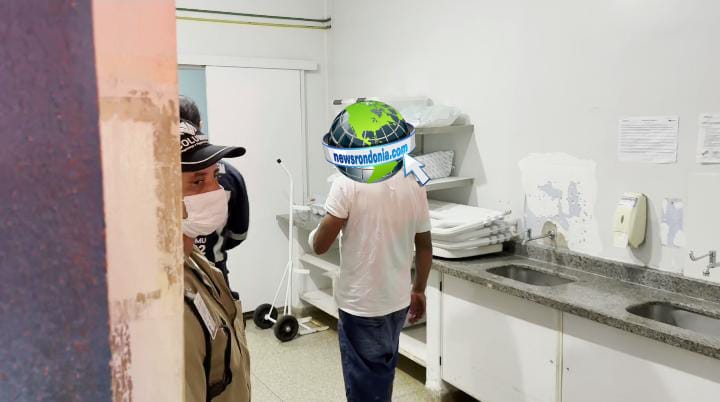 Briga entre moradores de rua termina em golpe com gargalo de garrafa no centro