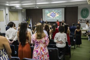 www.deixaeutefalar.com.br Programa de Residência Médica da Prefeitura realiza sonho da especialização