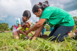 www.deixaeutefalar.com.br Prefeitura realiza plantio de novas mudas de árvores no Skate Parque em Porto Velho