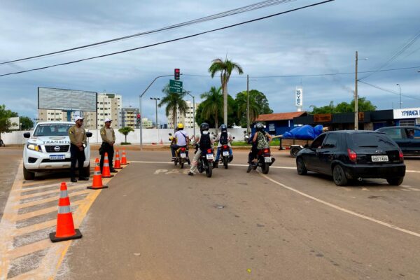 Prefeitura pede atenção redobrada às regras de trânsito durante período carnavalesco