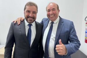 www.deixaeutefalar.com.br Vereador Edwilson Negreiros e prefeito Hildon Chaves discutem avanços e projetos futuros para Porto Velho