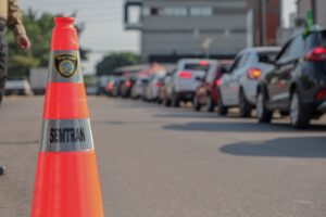 www.deixaeutefalar.com.br Portaria proíbe trânsito e estacionamento nos locais de desfile dos blocos carnavalescos em Porto Velho