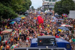 www.deixaeutefalar.com.br Prefeitura lista dicas para o folião se manter saudável durante o carnaval