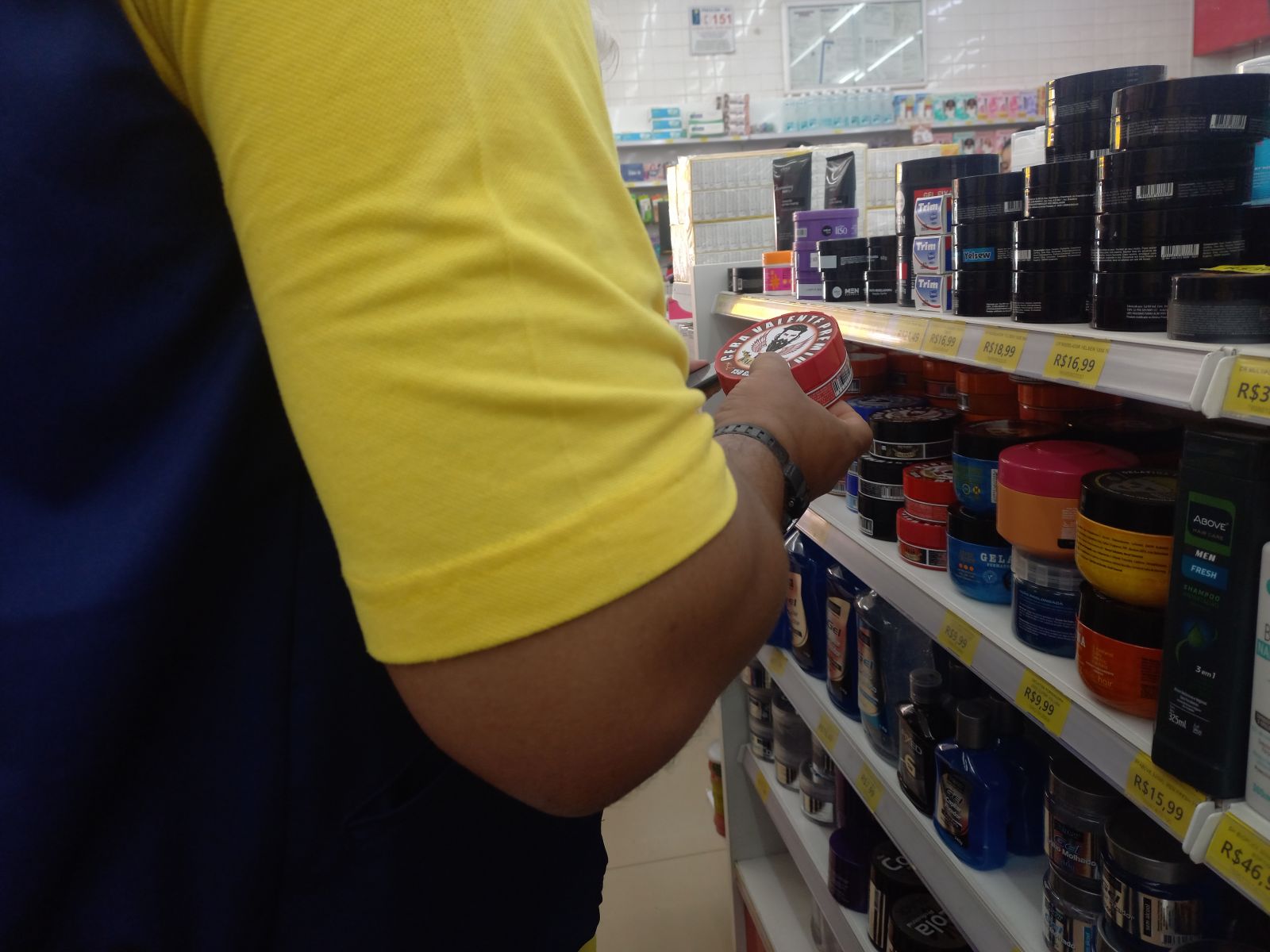 Semusa alerta foliões sobre cuidados com os olhos ao usar cosméticos para cabelos