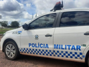 www.deixaeutefalar.com.br Mulher chega da igreja e encontra marido endemoniado em casa