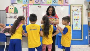 www.deixaeutefalar.com.br Cerca de 43 mil crianças voltam às aulas na rede municipal após o carnaval
