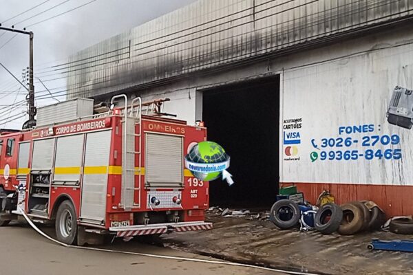 Empresa é atingida por incêndio na zona sul