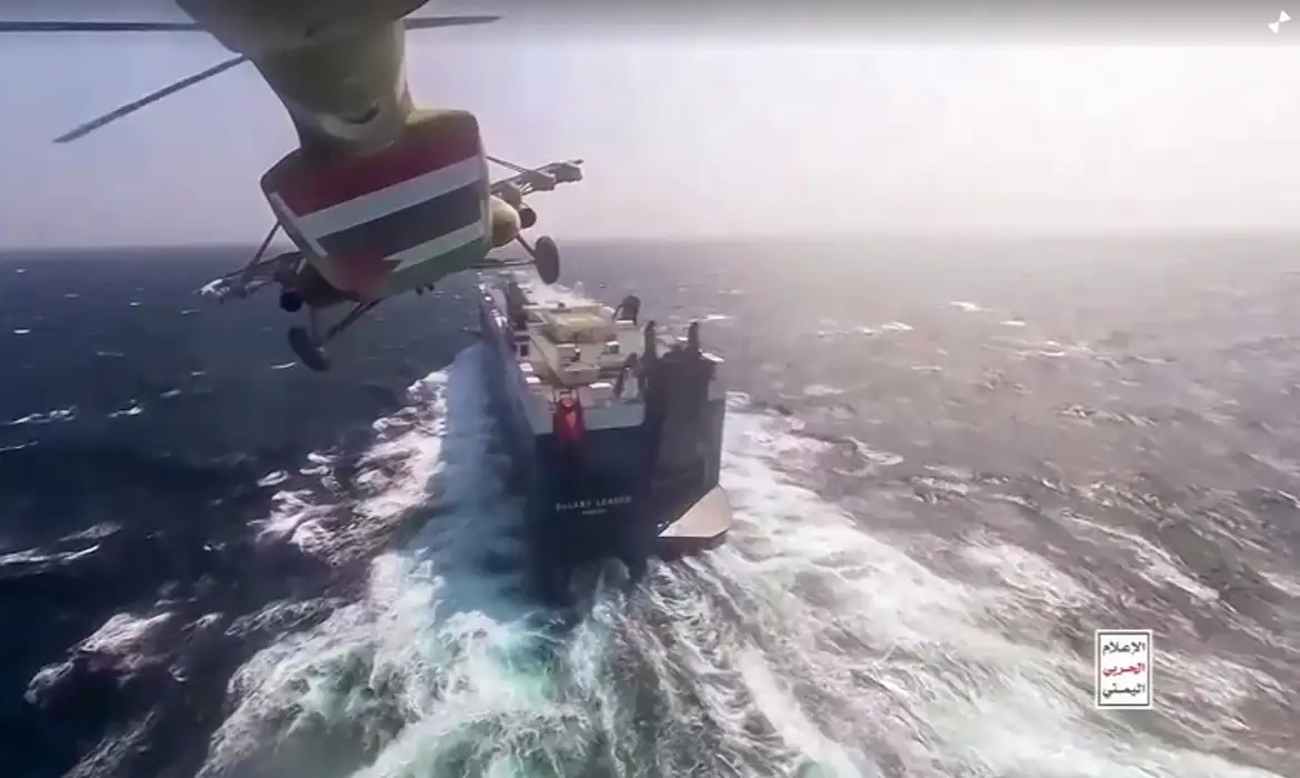 Houthis reivindicam ataques a mais dois navios no Mar Vermelho
