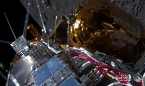 www.deixaeutefalar.com.br EUA fazem primeiro pouso na Lua em meio século com espaçonave privada