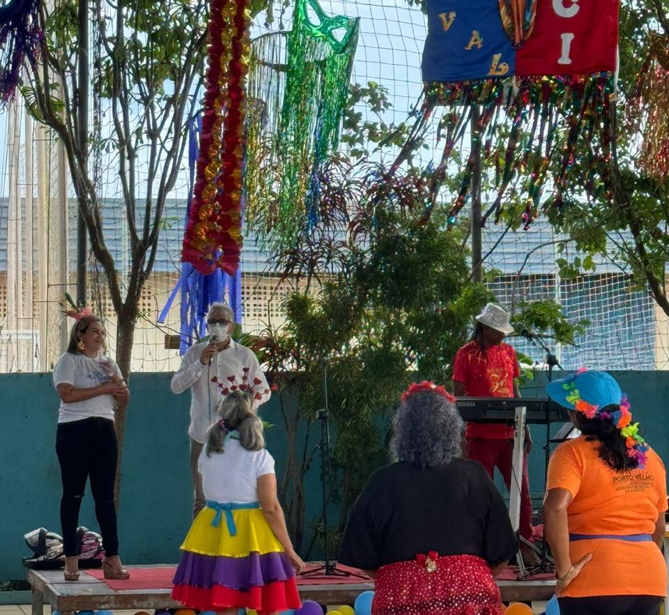 Centro de Convivência do Idoso reabre as atividades 2024 com baile de carnaval