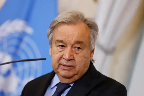 Guterres alerta em cúpula que planeta está “à beira do abismo”