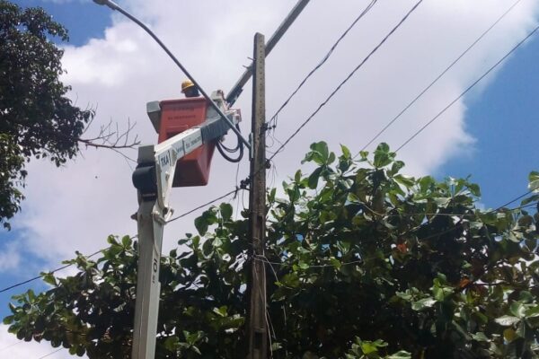 Vereador Edwilson Negreiros solicita mutirão de iluminação pública no Bairro Igarapé; EMDUR atende