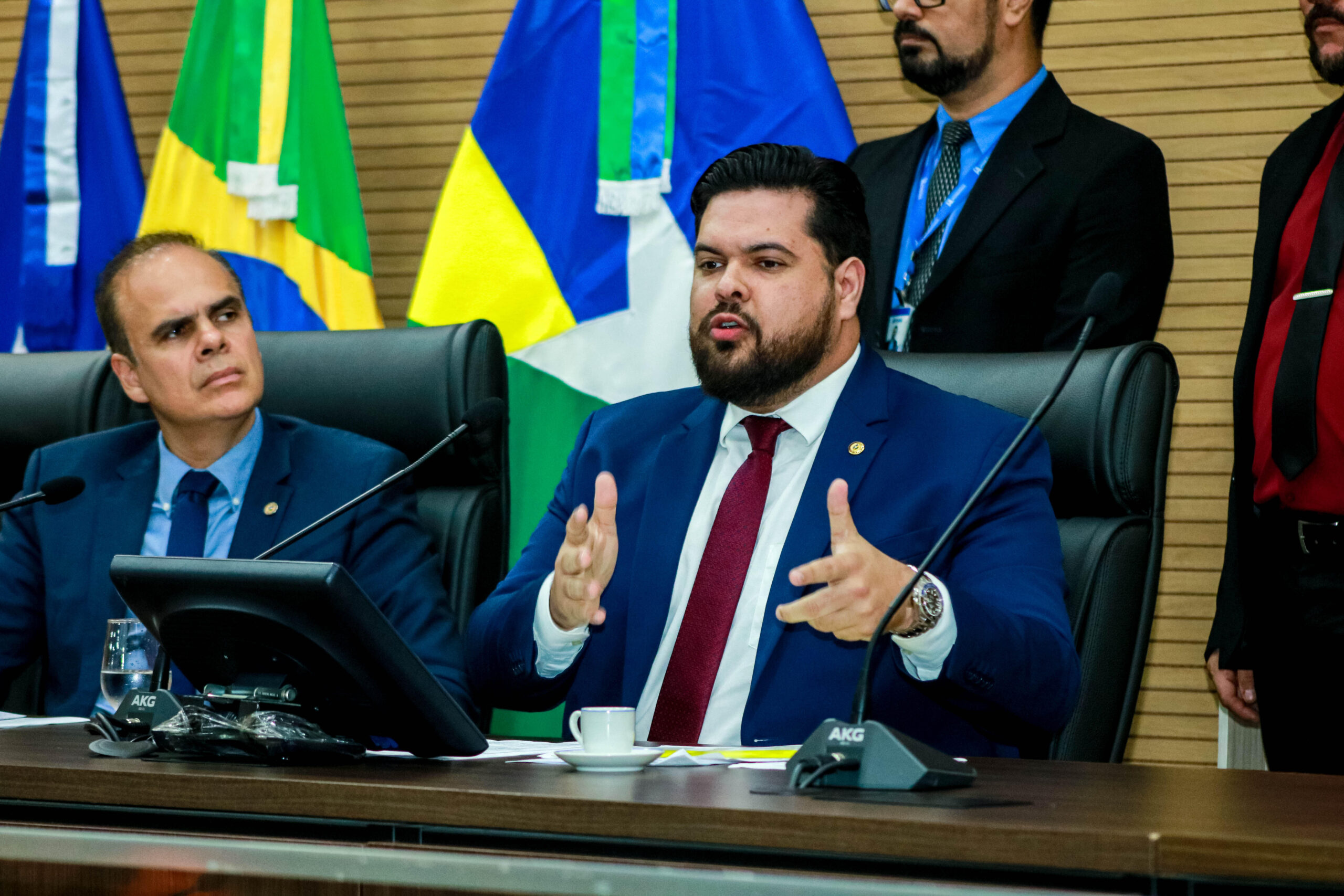 Governo realiza manutenção na RO-383 a pedido do deputado Jean Oliveira
