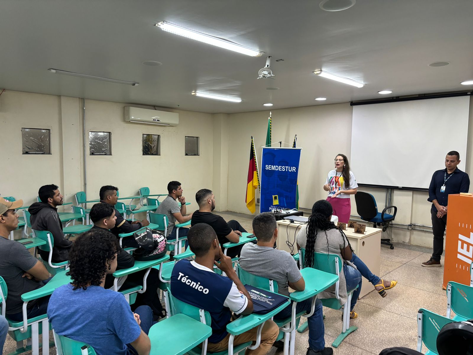 Curso gratuito oferecido pela Prefeitura proporciona formação profissional à população