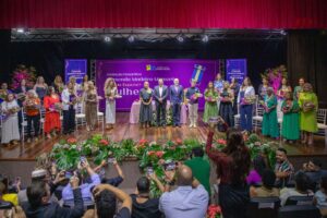 www.deixaeutefalar.com.br Mulheres são homenageadas com Comenda Madeira-Mamoré