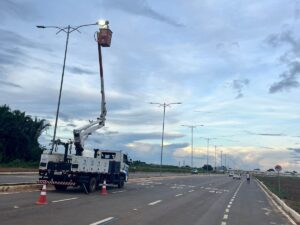Emdur recupera iluminação da Santos Dumont após curto circuito