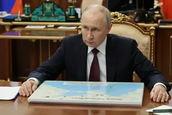 Putin considera absurda ideia de que Rússia quer atacar Europa