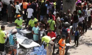 Haiti prorroga toque de recolher na capital para recuperar controle