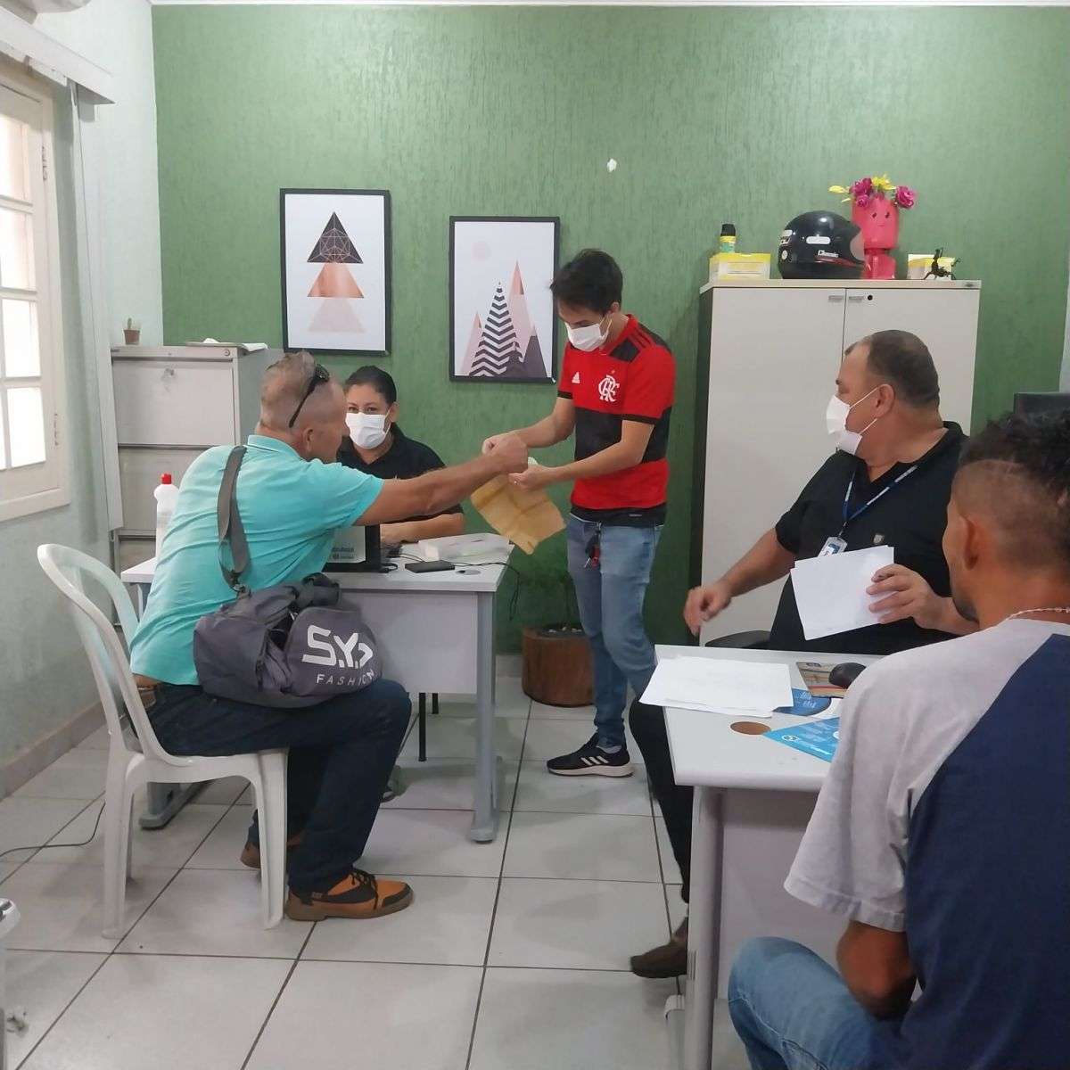 Pessoas em situação de rua regularizam situação eleitoral em ação do Centro Pop e o TRE/RO