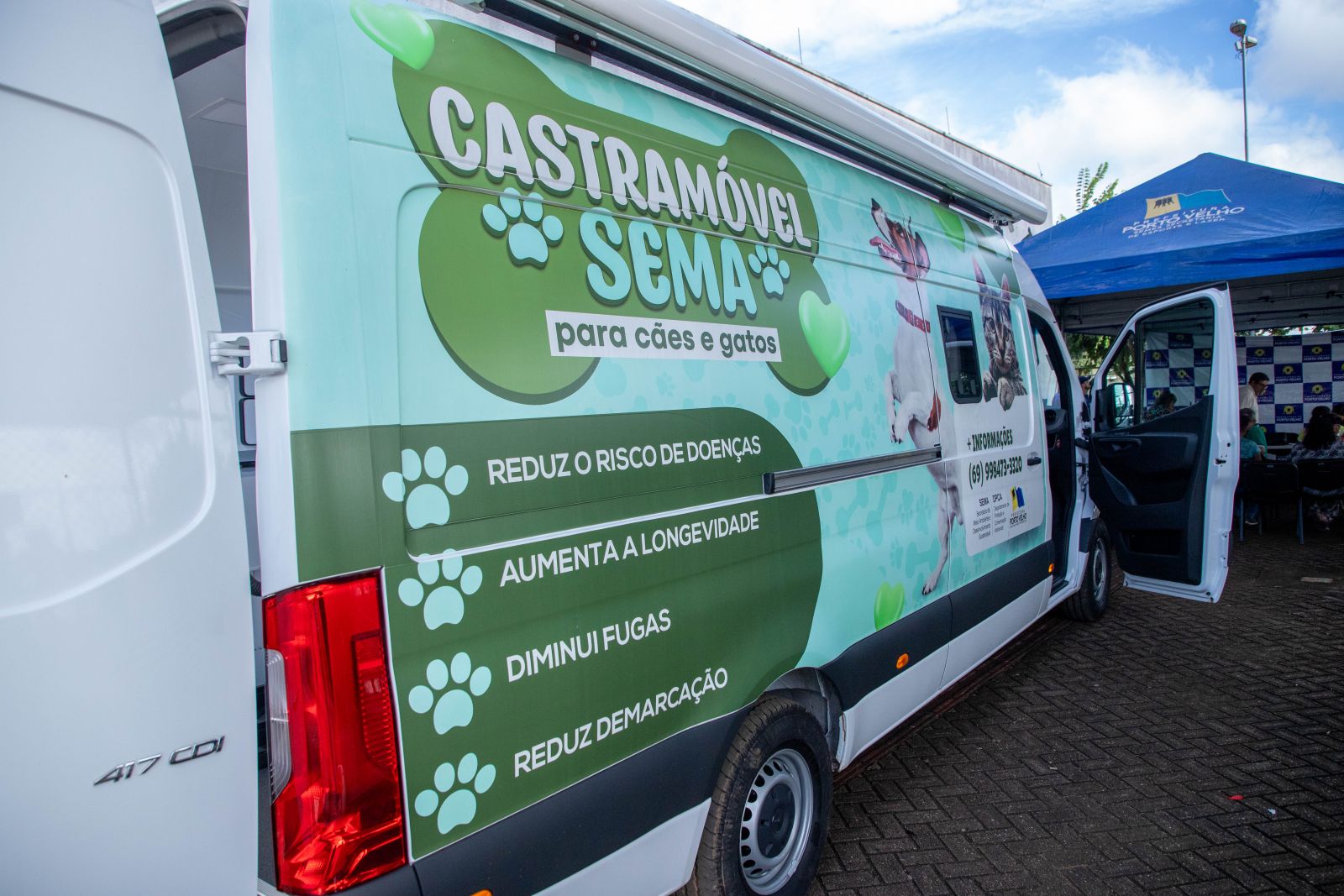 Prefeitura de Porto Velho entrega castramóvel e Samu Pet, oferecendo serviços veterinários públicos