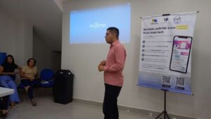 www.deixaeutefalar.com.br Profissionais da saúde recebem capacitação sobre novo aplicativo de perícias médicas e atendimentos on-line