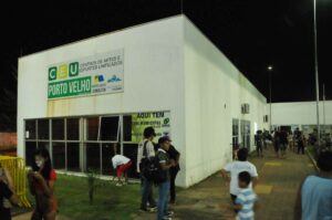 www.deixaeutefalar.com.br Evento na Praça CEU celebra o Dia Nacional da Empregada Doméstica