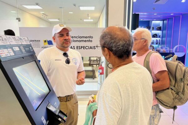 Emissão gratuita de credenciais para vagas reservadas em estacionamento termina nesta terça-feira (30) Emissão gratuita de credenciais para vagas reservadas em estacionamento termina nesta terça-feira (30)