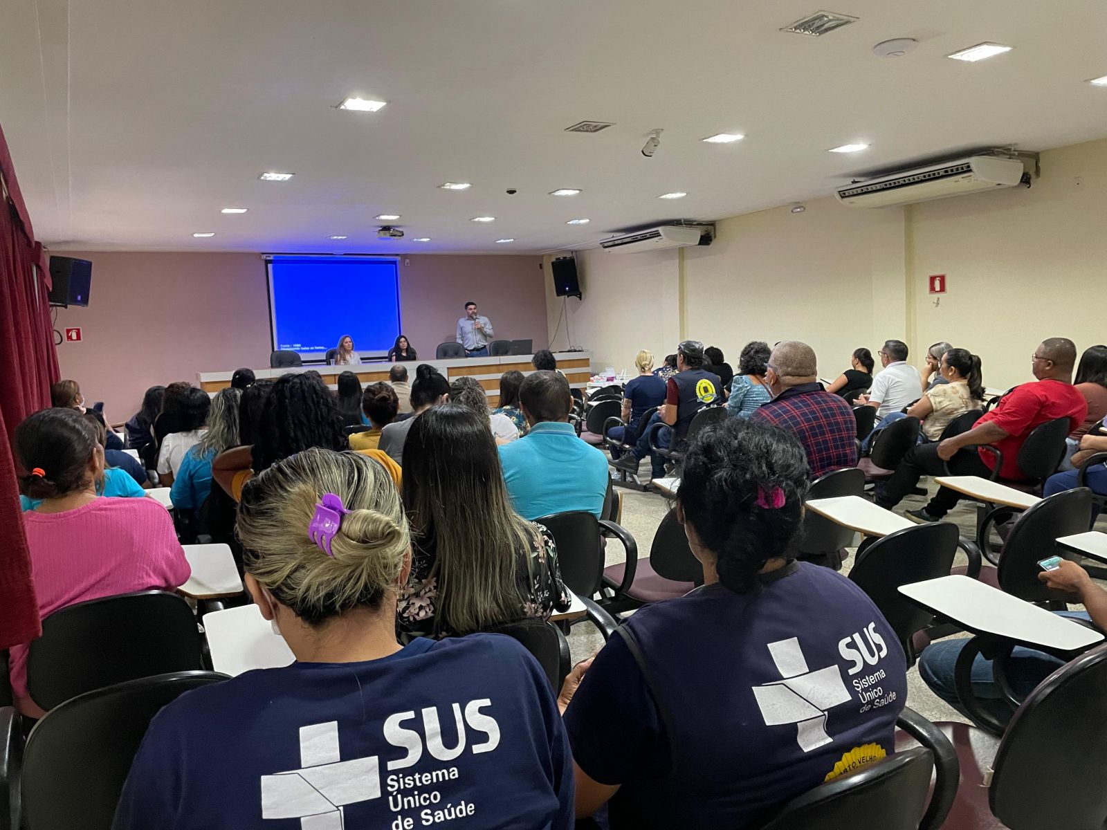 Prefeitura realiza capacitação para aprimorar diagnósticos de dengue e covid-19