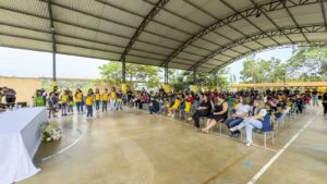 Prefeitura entrega escola ampliada e reformada para comunidade de Aliança