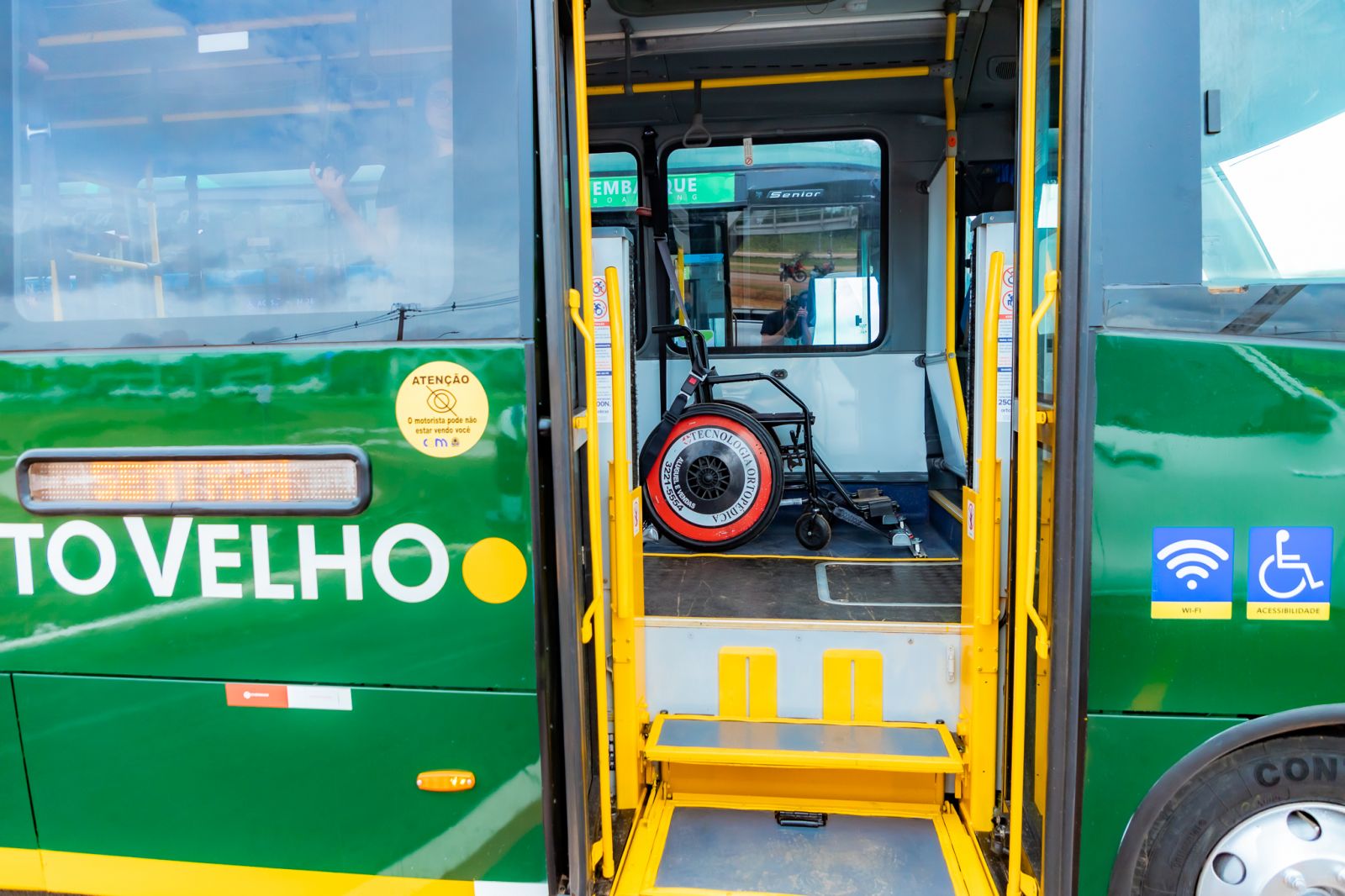 Prefeitura lança PVH ACESSIBILIDADE para transportar passageiros com deficiências