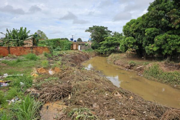 Prefeitura de Porto Velho segue com trabalho preventivo de limpeza de canais