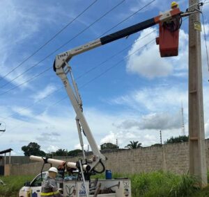 Apesar do período chuvoso, Prefeitura realiza manutenções da rede dentro das medidas de segurança