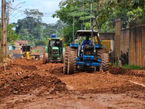 www.deixaeutefalar.com.br Terraplanagem e drenagem no bairro Planalto ultrapassam 30% de execução