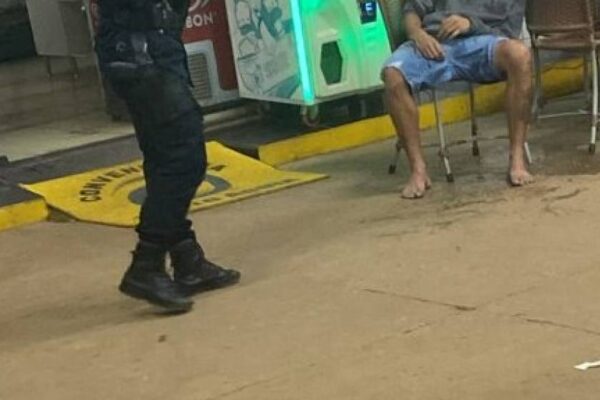 Após discussão em bebedeira, rapaz é baleado no ânus em Vilhena