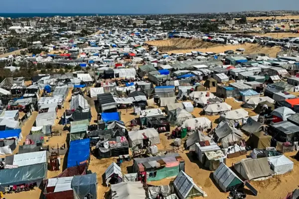 Gaza: cessar-fogo pode estar perto, mas bombardeios persistem