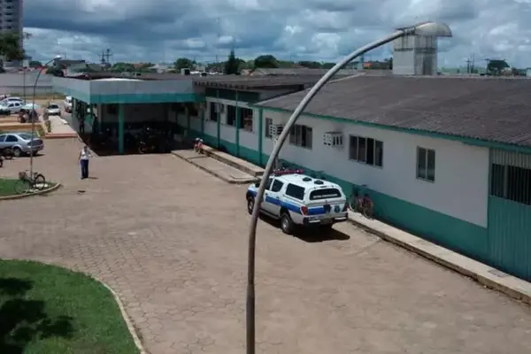 Mulher é detida por incendiar marido alegando legítima defesa em Rondônia