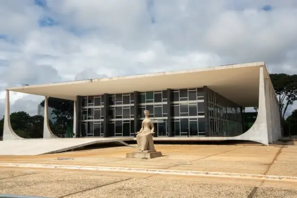 STF valida incidência de PIS e Cofins sobre locação de bens STF valida incidência de PIS e Cofins sobre locação de bens