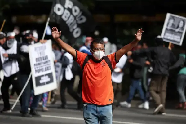 Central sindical argentina anuncia greve geral contra governo Milei
