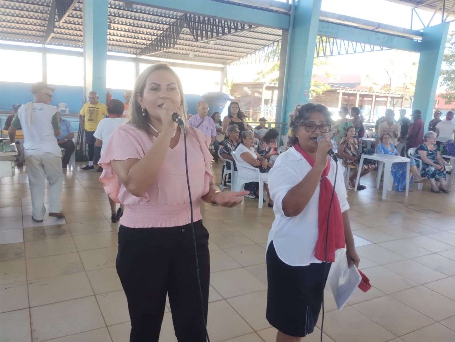 Centro de Convivência do Idoso de Porto Velho homenageia mães com apresentações especiais