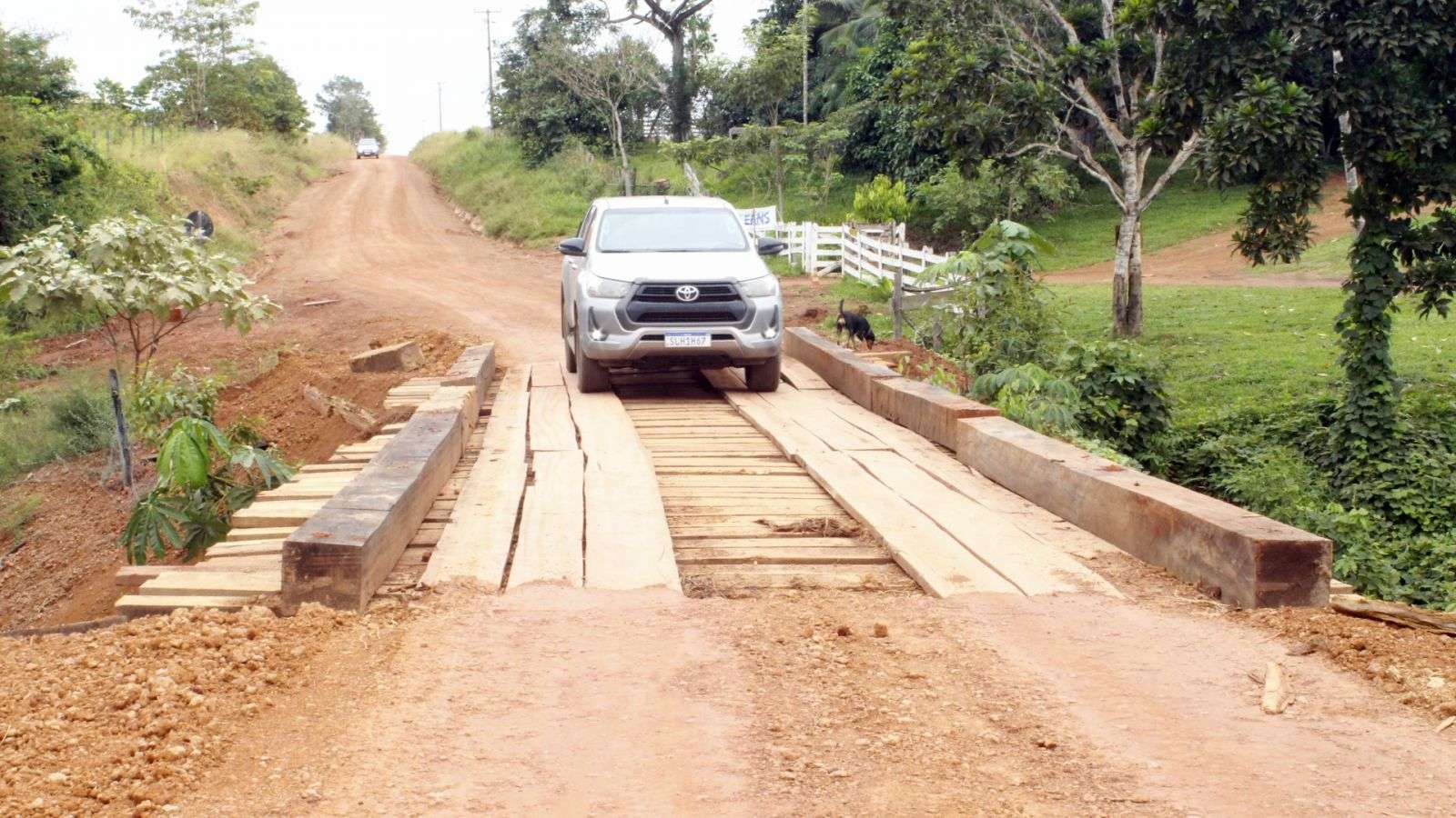 Prefeitura recupera ponte sobre o rio Taboca na Linha 22 em Porto Velho