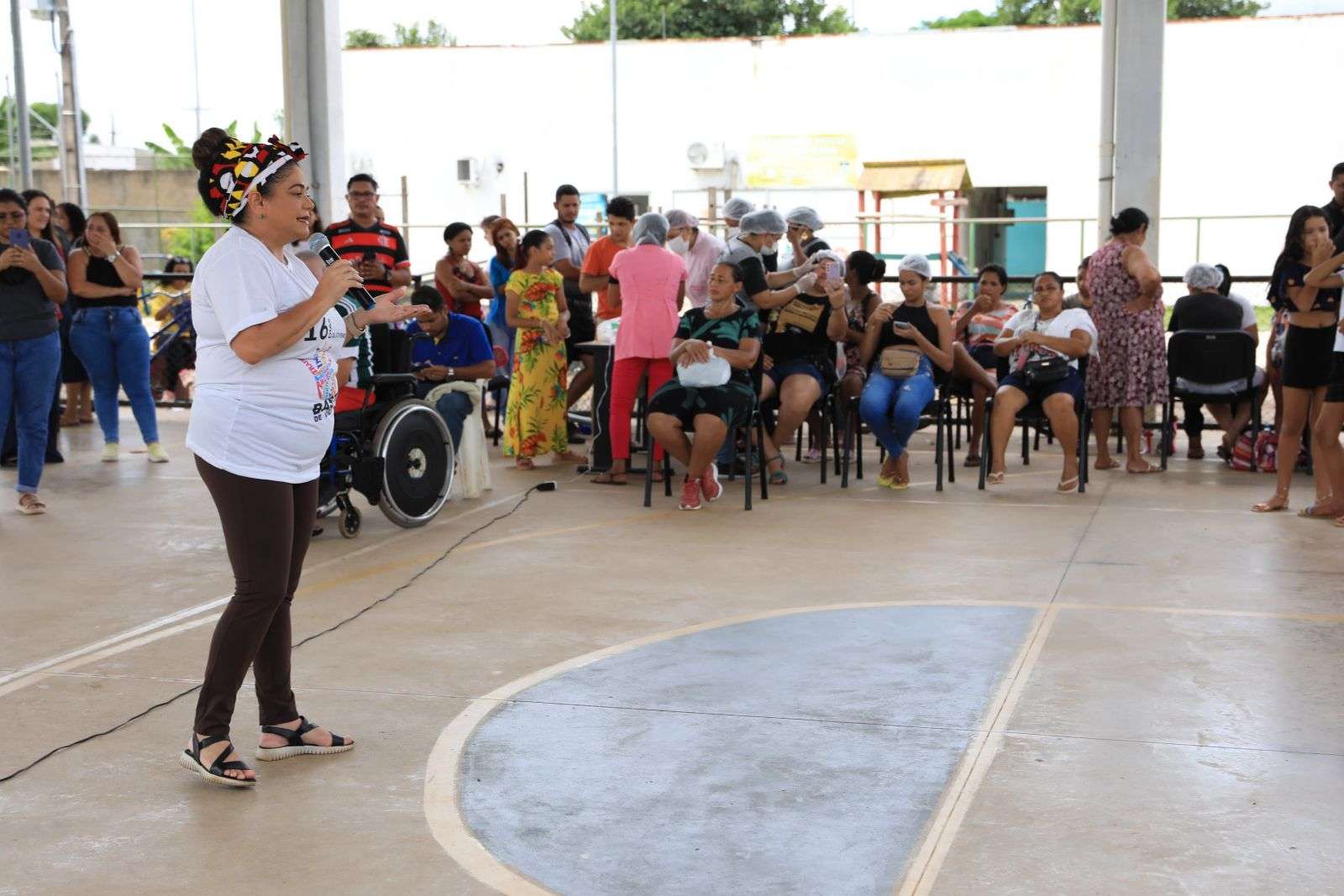 Homenagem pelo Dia Nacional da Empregada Doméstica contou com mais de 200 atendimentos