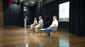 www.deixaeutefalar.com.br População pode participar das audiências para elaboração do Projeto de Lei Orçamentária Anual